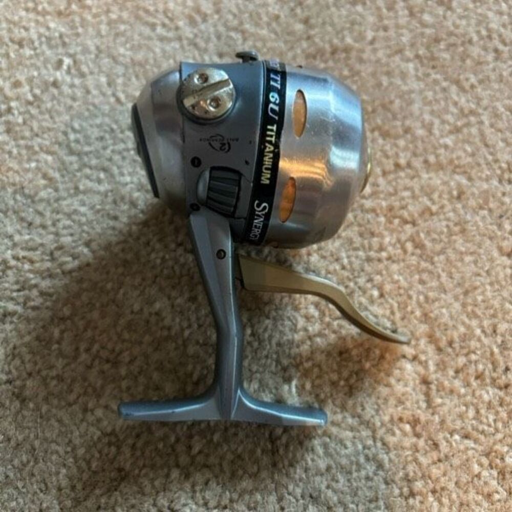 Shakespeare Synergy TI 6U Fishing Reel For Parts